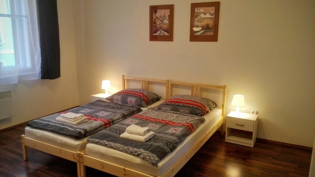 Jezerka Apartments ปราก ภายนอก รูปภาพ